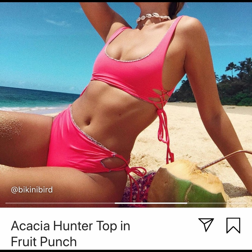 ISO: acacia swimwear hunter top and Murray bottom
